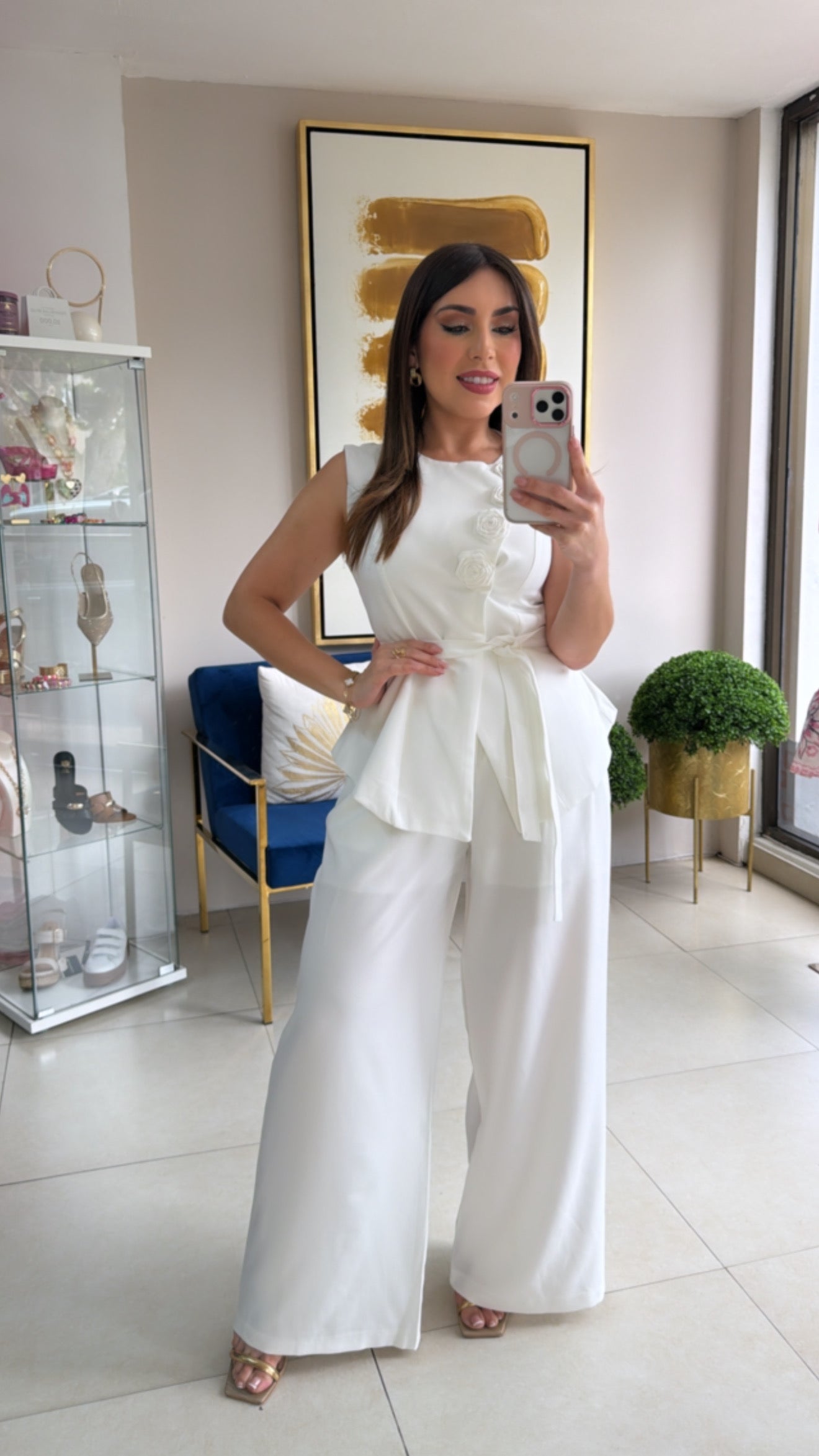 White Flowers Vest Set