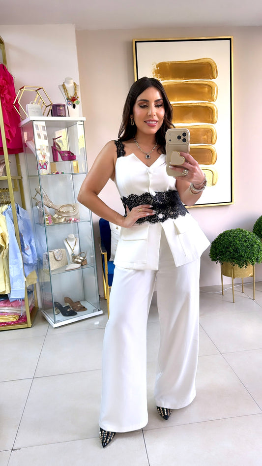 White and Lace Set